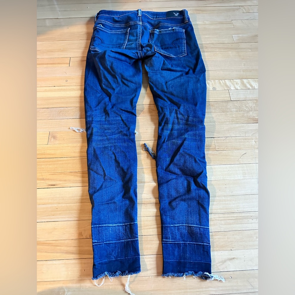 AMERICAN EAGLE Ripped Jeans - Picture 2 of 2